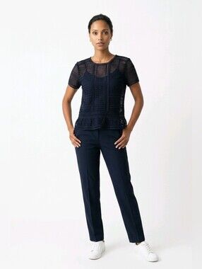 SET Crochet-Style Blouse.